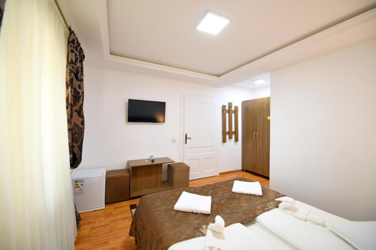 Apartmán Casa Mirandre Haţeg Exteriér fotografie