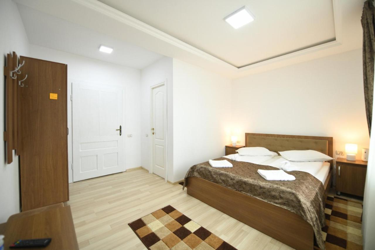 Apartmán Casa Mirandre Haţeg Exteriér fotografie