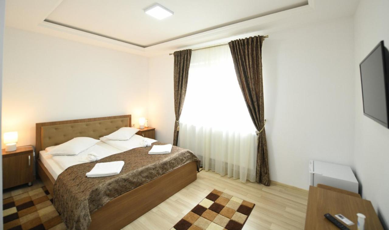 Apartmán Casa Mirandre Haţeg Exteriér fotografie