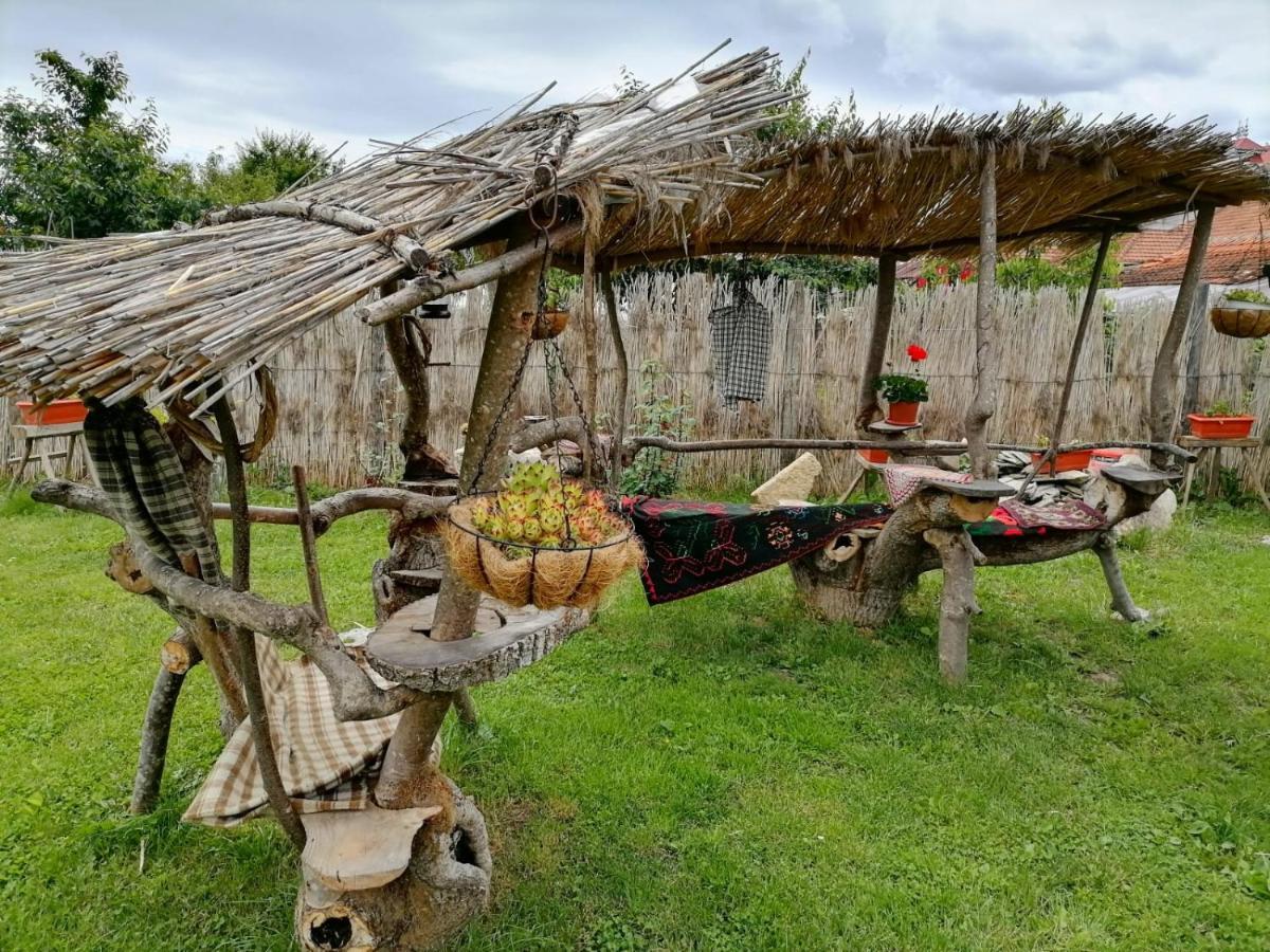 Apartmán Casa Mirandre Haţeg Exteriér fotografie